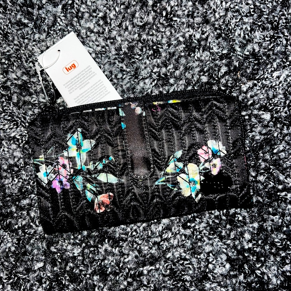 NEW WITH TAGS Lug Clutch